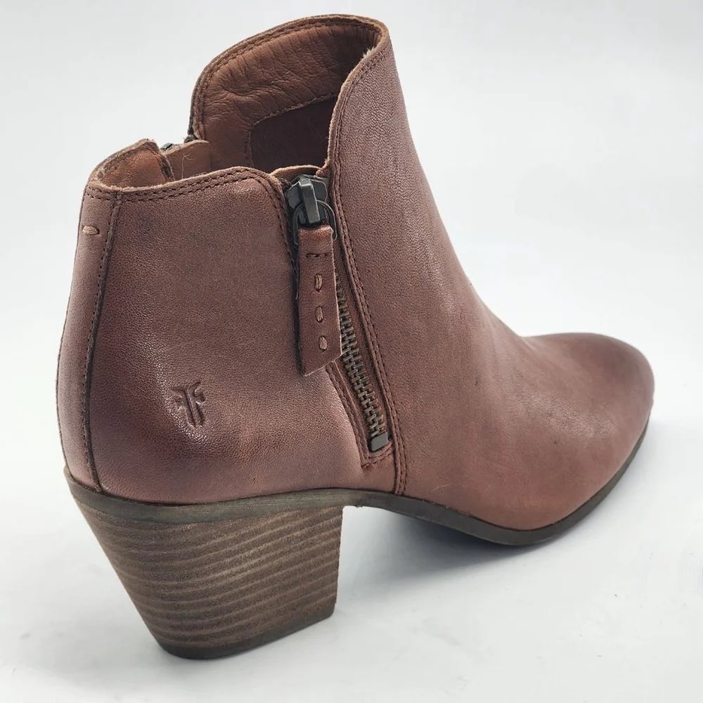 Frye Elena Pull On Ankle Boots Dark Brown Leather Pointed Toe Block Heel 6.5M